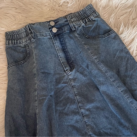 NWT | Denim midi skirt - Picture 4 of 16